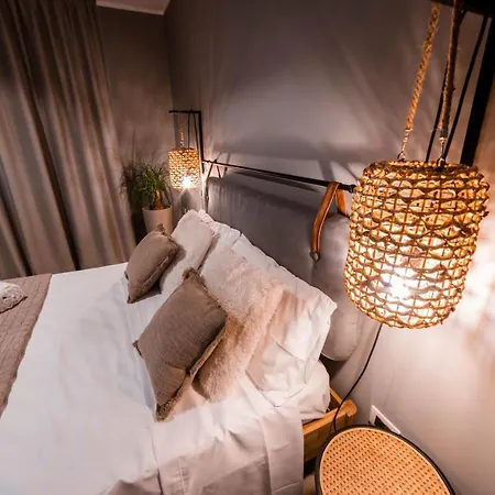 Omodei Rooms And Suite
